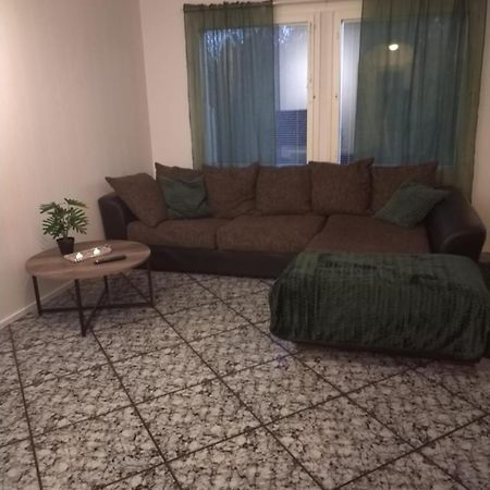 Nelioinen: Spacious Townhouse with Sauna and Modern Amenities Seinajoki Exterior photo