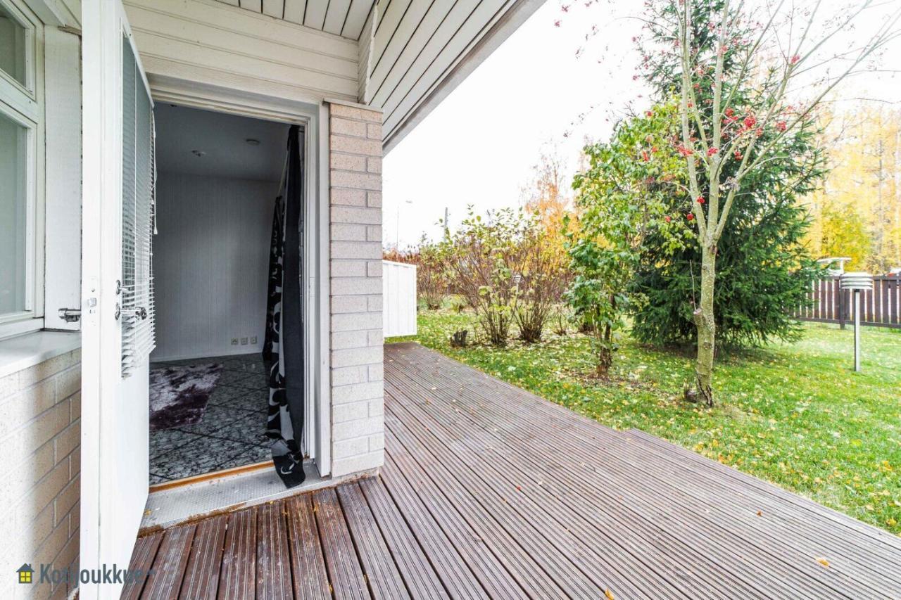 Nelioinen: Spacious Townhouse with Sauna and Modern Amenities Seinajoki Exterior photo